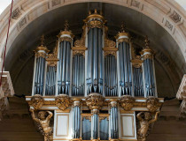 Orgue de la chapelle Saint-Louis Orgue de la chapelle Saint-Louis
